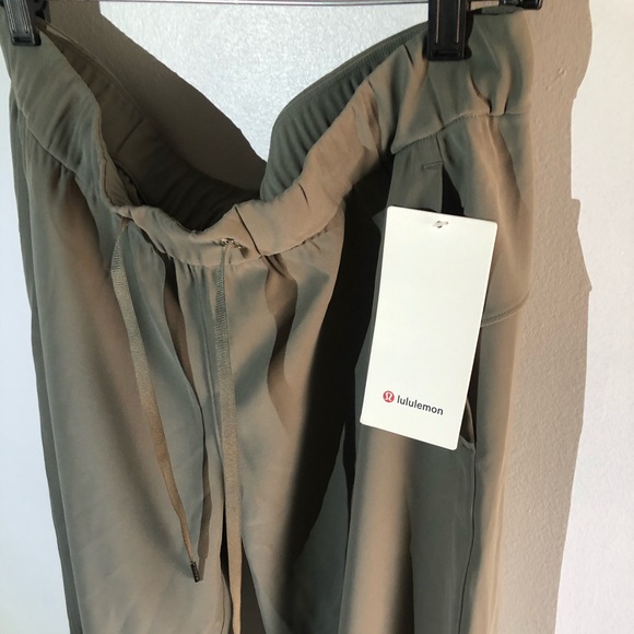 lululemon athletica Pants - On the fly 7/8 WL pant woven